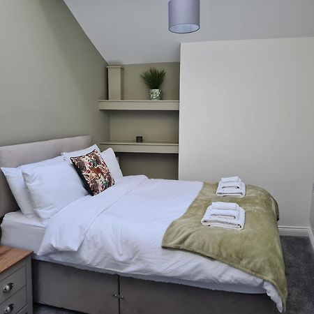 Modern River View Mytholmroyd Apartment Esterno foto